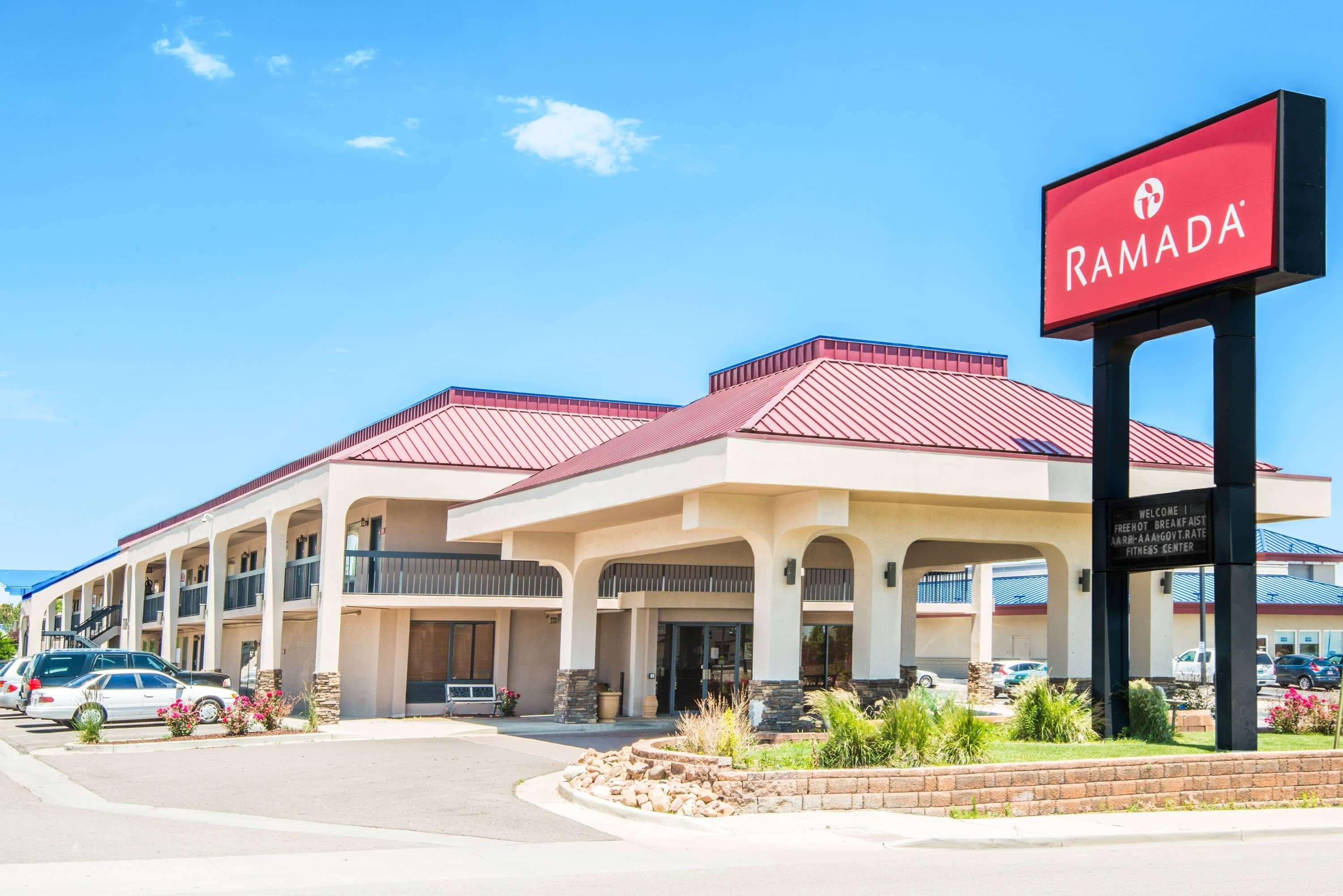 Travelodge By Wyndham Pueblo Buitenkant foto