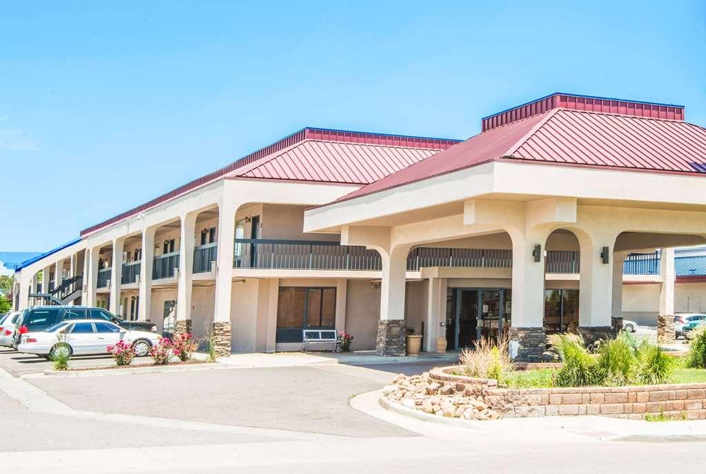 Travelodge By Wyndham Pueblo Buitenkant foto