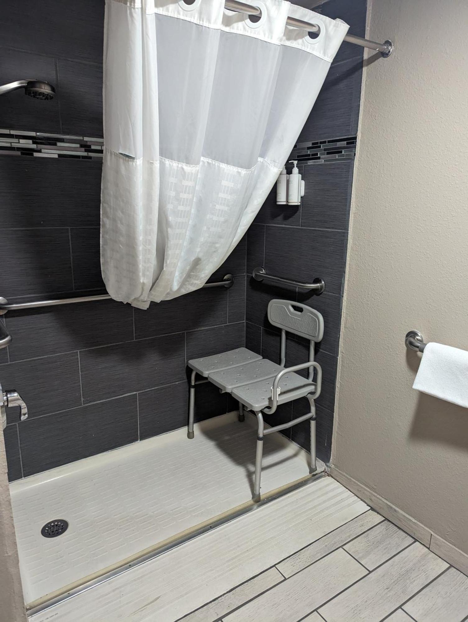 Travelodge By Wyndham Pueblo Buitenkant foto