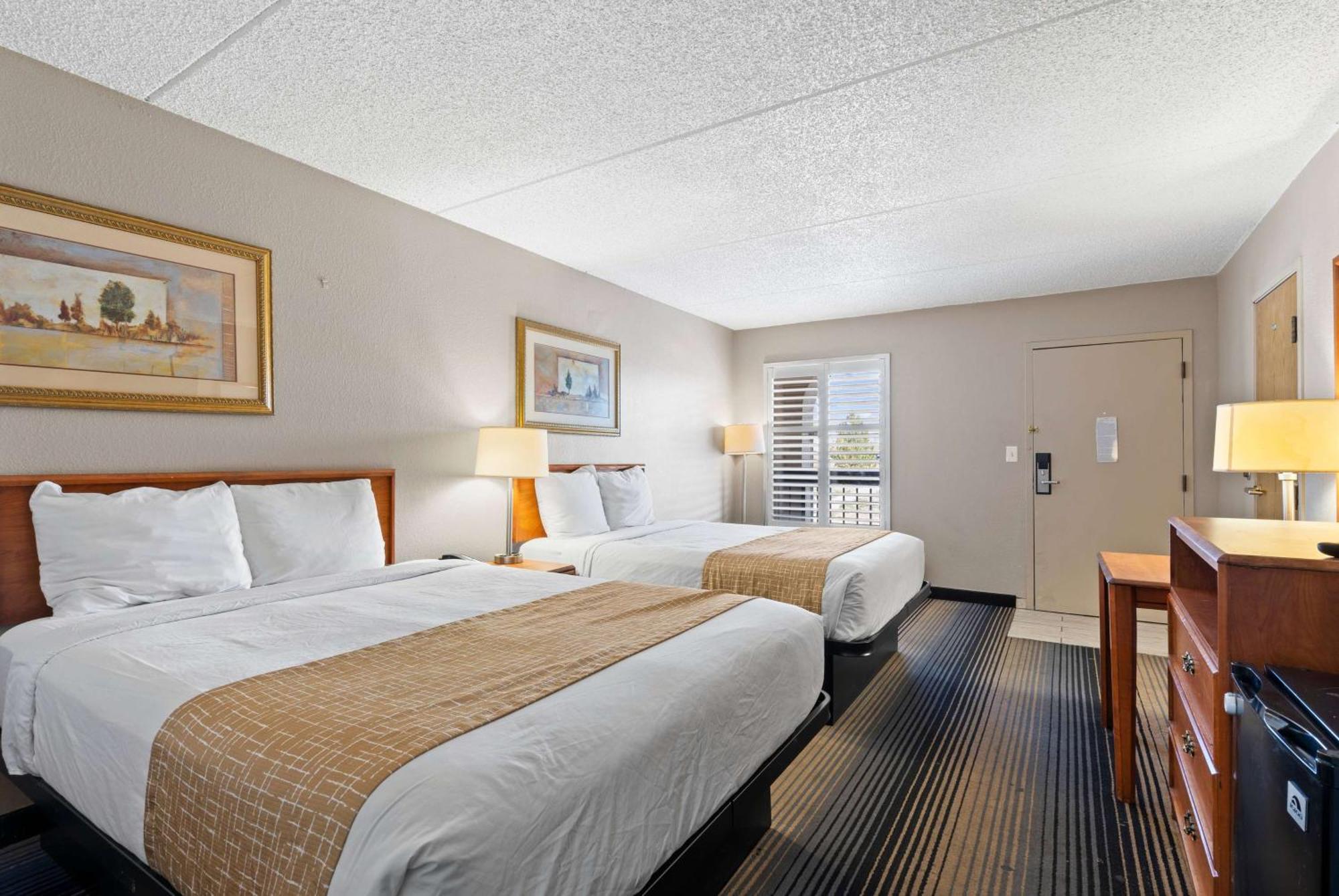 Travelodge By Wyndham Pueblo Buitenkant foto